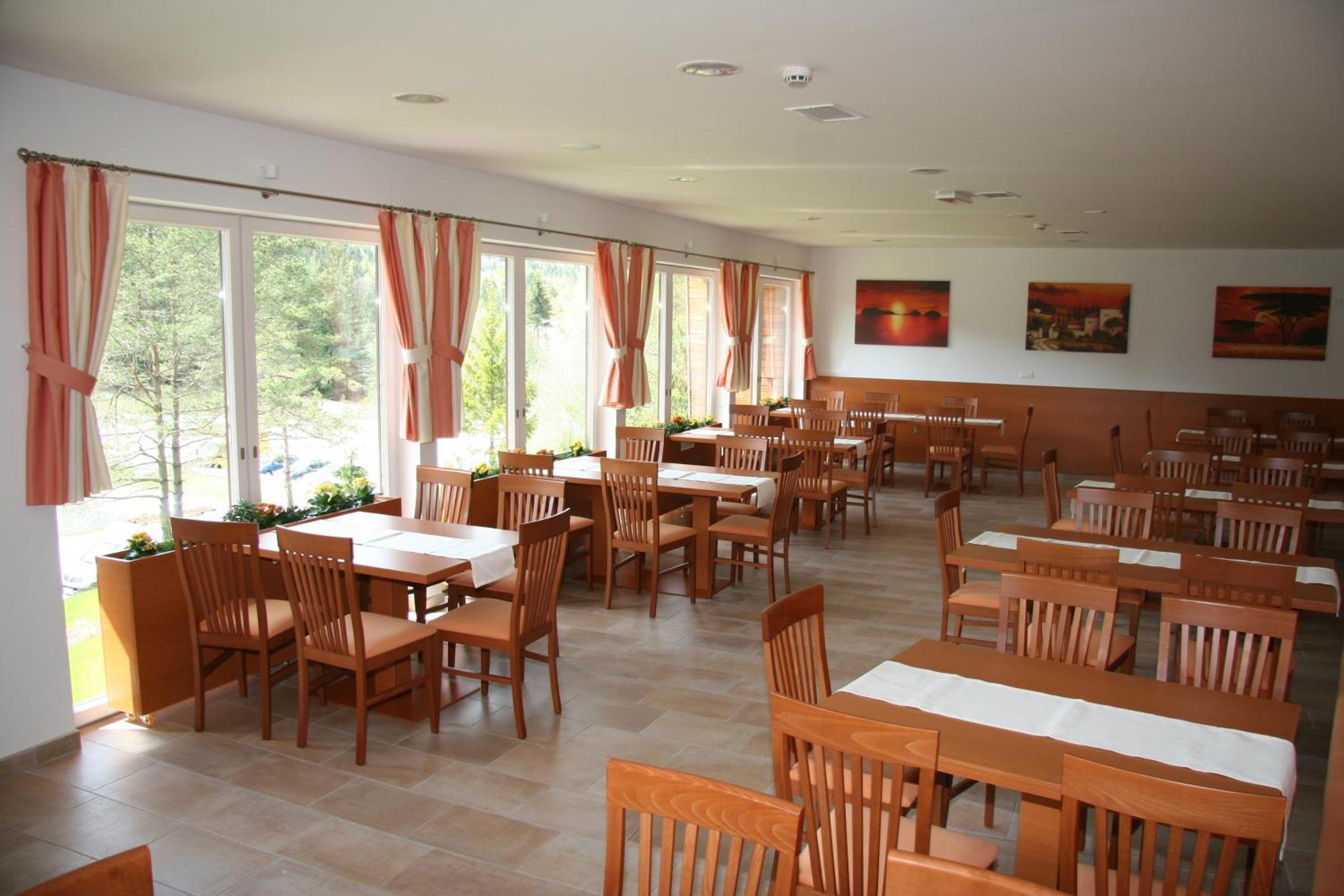 Hotel Rakitna Luaran gambar